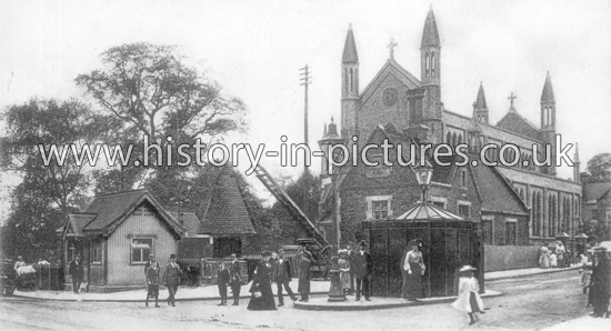 Holy Trinity Church and Pump, Tottenham. London. c.1905